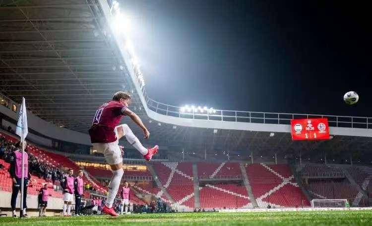 西班牙力克马赛，哈兰德高光表现