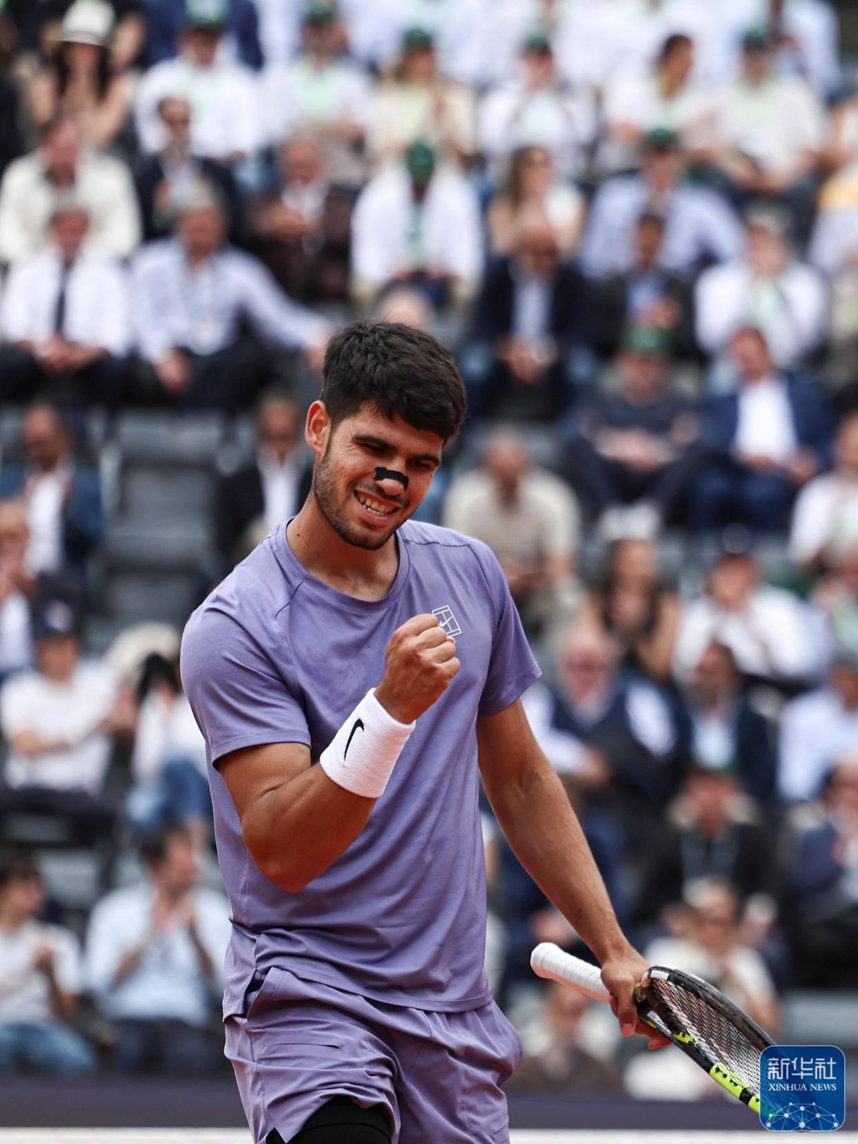 爱游戏APP-戴维斯杯逆转ATP总决赛，阿尔卡拉斯高光表现