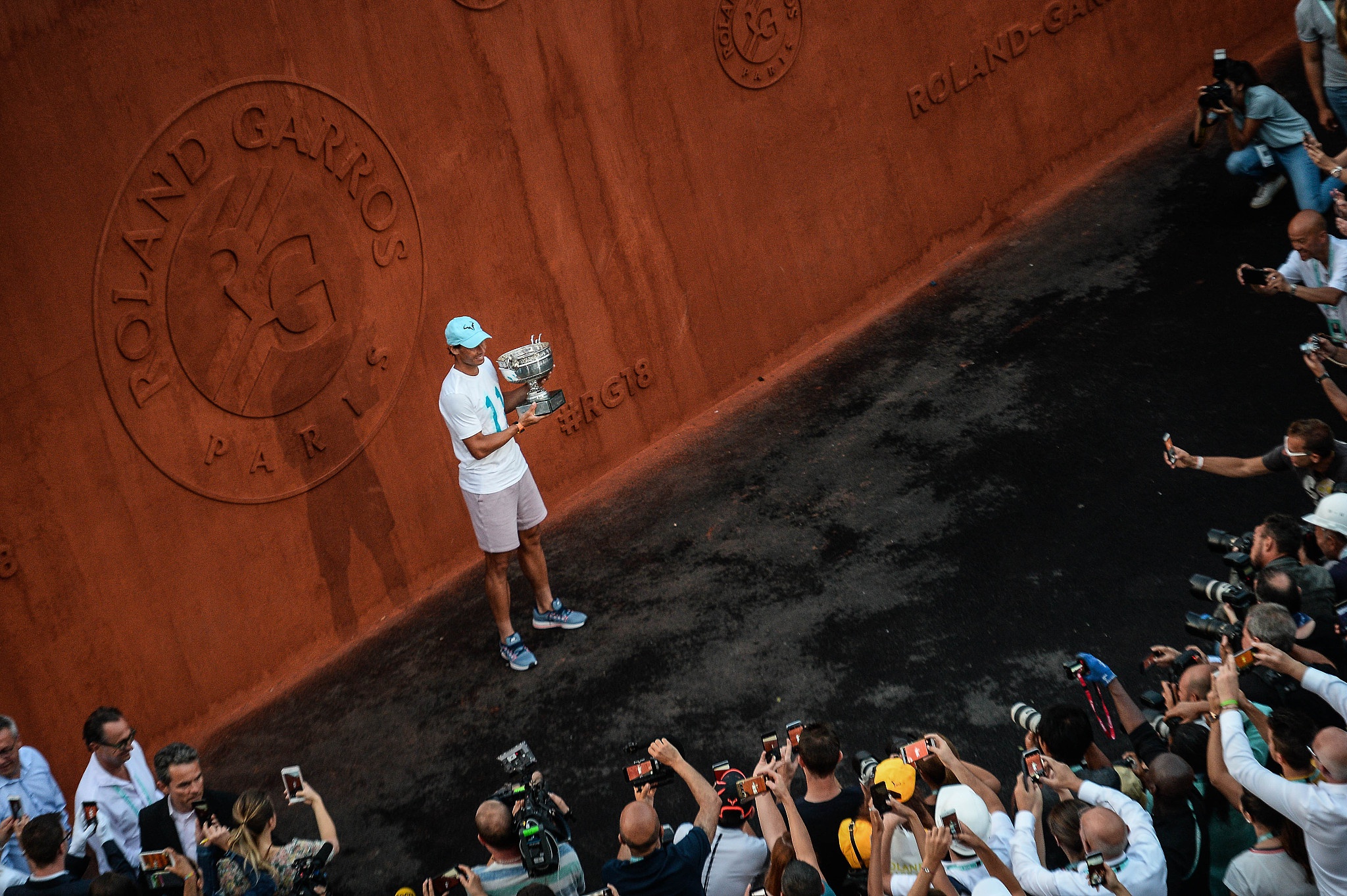 ATP总决赛险胜法网,纳达尔统治全场 ATP总决赛险胜法网,纳达尔统治全场