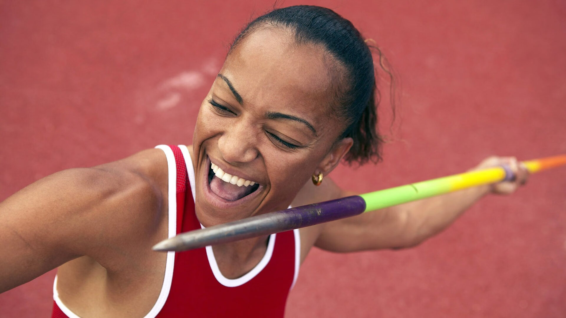 爱游戏APP-卢卡库化身绿茵破城槌，拜仁铁骑碾碎伊比利亚玫瑰