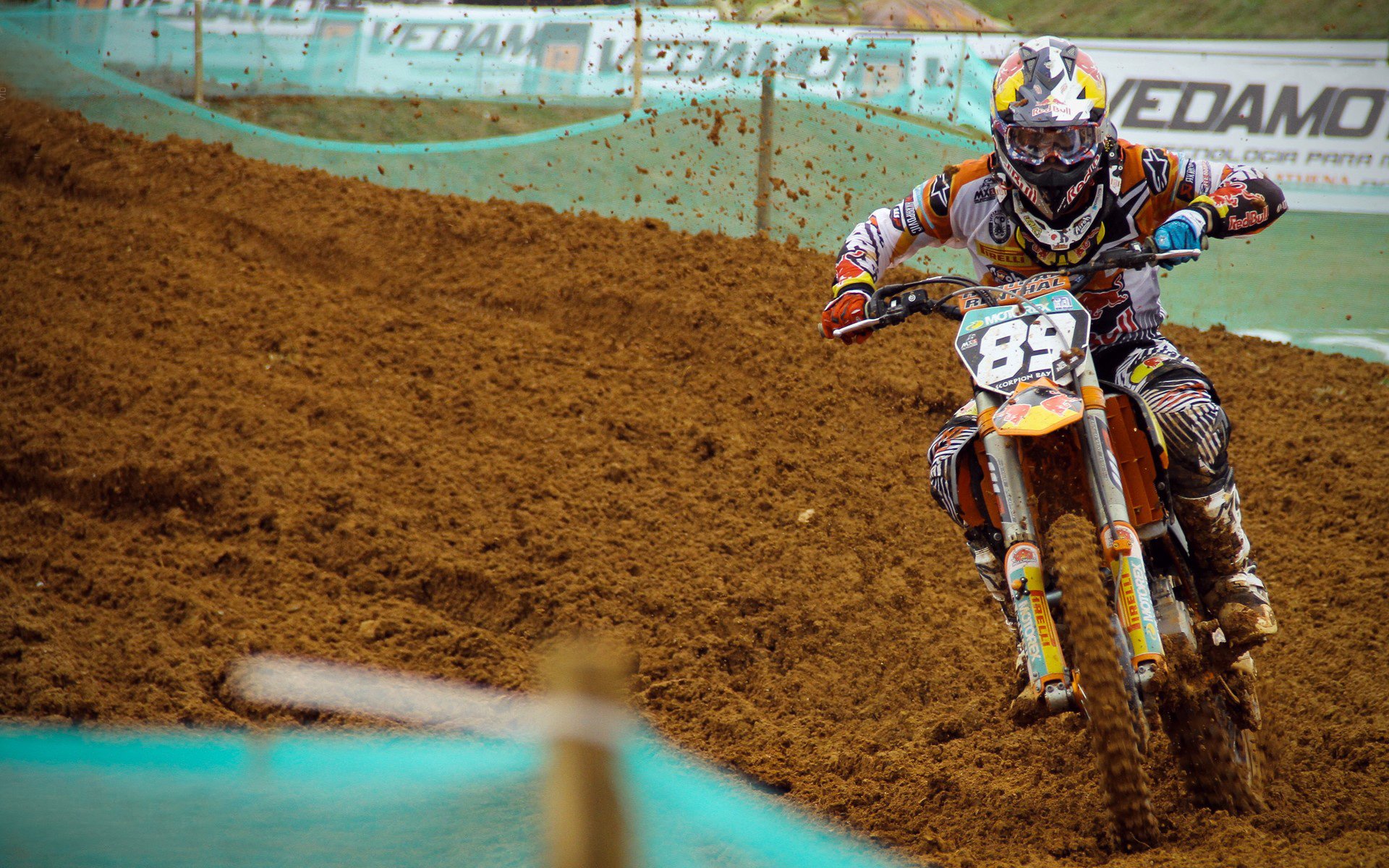 卢卡库德甲封神夜,洪都拉斯小贩为何高唱蓝黑之心?